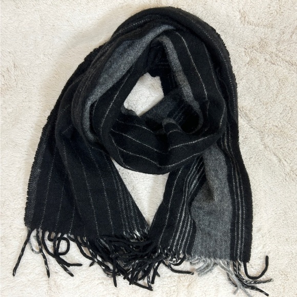 Fraas Unisex Fringe Edge 100% Cashmere Scarf Striped Black/gray Size 50”/10,5” - Picture 5 of 6